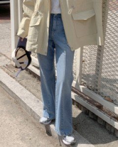 율리트 뒷밴딩 절개 와이드 부츠컷 데님 팬츠 69910