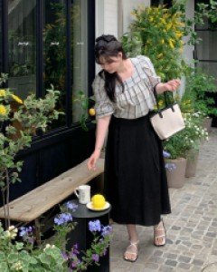 이클리 뒷밴딩 플레어 롱 스커트 70320