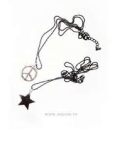 여름안에서 목걸이