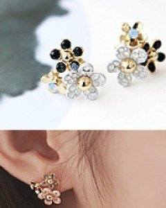 꽃플러스 귀걸이