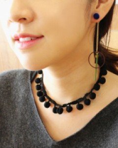 폼폼 초커 목걸이