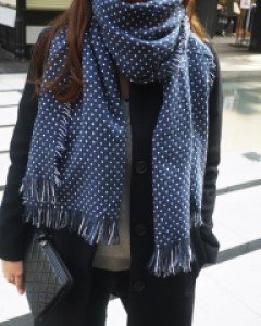 귀여운 잔 도트 머플러 목도리