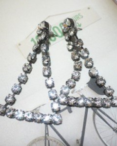 블랙핑크 제니 귀걸이 트라이앵글 큐빅 귀걸이