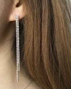 [92.5%] 롱롱 큐빅 드롭 귀걸이