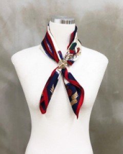 실크 100%  마차 사각 쁘띠 스카프