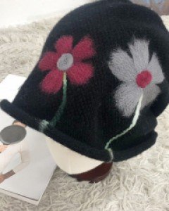50대 60대 인기 울 꽃자수 니트비니 털모자