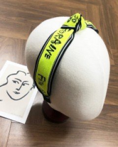 형광 꼬임 레터링 헤어밴드 머리띠