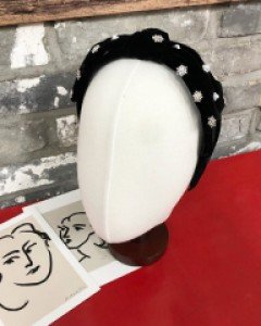 큐빅장식 진주 벨벳 리본 머리띠 헤어밴드 제니