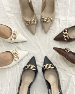 골드 체인 장식 7cm굽 슬링백 힐