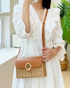 스퀘어 라탄 미니사이즈 크로스백 숄더백