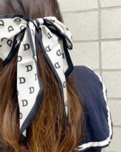 D 레터링 스카프 트윌리 리본 골프 머리핀