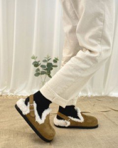 스웨이드 털 보스턴 샌들