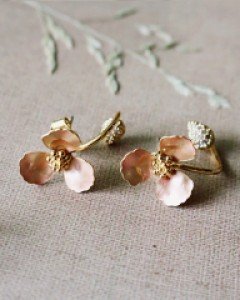 청순꽃귀걸이