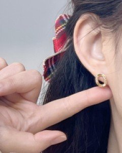 포인트 큐빅 도넛 귀걸이