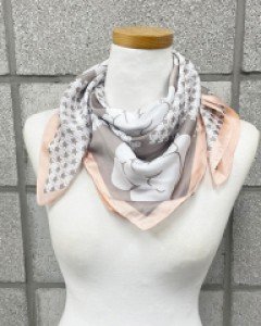 까멜리아 별 사각 스카프