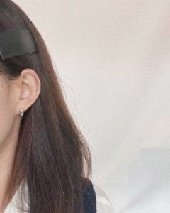 김나영 레더 똑딱핀 머리핀