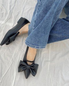 왕리본 장식 뾰족 플랫 구두