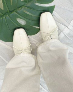 리본 장식 단화 로퍼