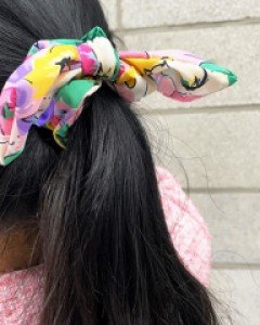 전도연 비비드 컬러 꽃 곱창밴드 스크런치