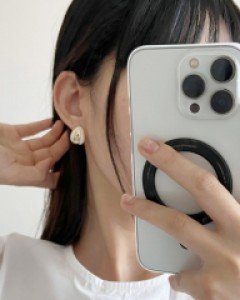 빈티지 골드 장식 티탄침 귀걸이