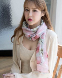 P8896 플라워 배색 스퀘어 스카프(네이비)