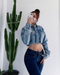 얼반아웃피터스 BDG 크롭 청자켓