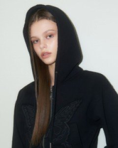 [NF] WHIZZ PATCH CROP HOOD ZIP UP (BLACK)_F23ZA946