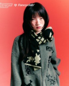 [PPG X FANCY] BUTTERCUP GRAPHIC KNIT ZIP-UP (KHAKI)_F23PG1033
