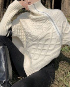 마젤리 고퀄 언발 터틀넥 지퍼 니트