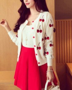 싱그러운 빨간열매 자수 가디건