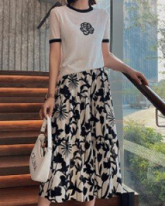 무료배송 / 샤 까멜리아 니트탑 플로랄 스커트 세트