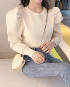 릴리 볼륨퍼프 니트