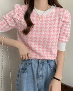 안나 제비체크 데일리 반팔니트