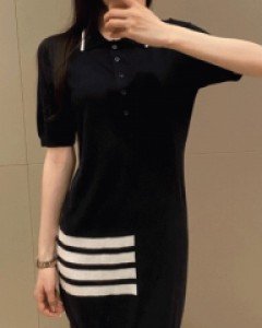 루터 심플카라 반팔 니트 원피스