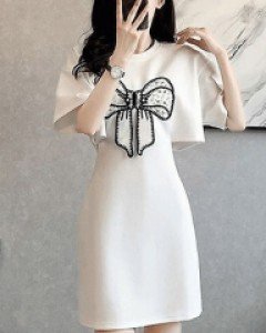 리엘라 옆트임 페미닌 원피스