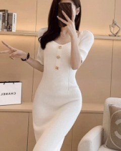 엘리엇 딥넥 엘레강스 니트 미디 원피스