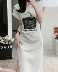 가방사러가는 여자 퀄리티 좋은 슬릿 원피스