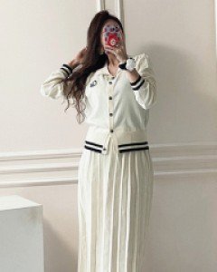 Set - 쟈스민 카라 가디건 니트 롱 플리츠 스커트 투피스 세트
