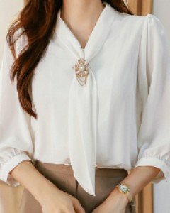 [시즌특가][루이스엔젤] 심플 타이넥 셔링숄더 블라우스