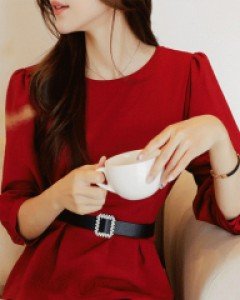 [시즌특가] [루이스엔젤] 럽미텐더 허리 핀턱 7부 세미 퍼프 소매 러블리 블라우스