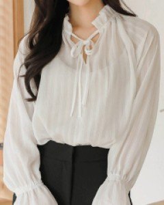 [루이스엔젤] 스프링 쉬폰 셔링 리본타이 블라우스