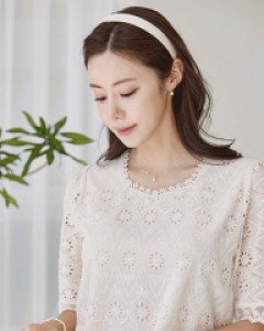 [루이스엔젤] 피버 레이스 반팔 블라우스