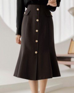 포이린 골드버튼 미디 플레어 스커트
