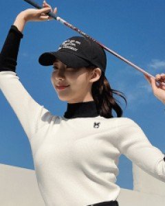 [QoG] 골프 반폴라 골지 배색 토끼자수 니트