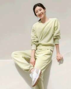 심플로고 자수 시보리 쭈리 맨투맨