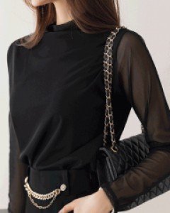 베린 루즈 셔링 넥 이중 망사레이스 블라우스 티