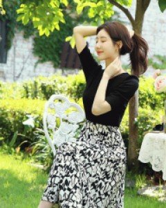[루이스엔젤] 덴트 패턴 레이어드 골지 랩 플레어 원피스