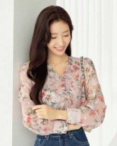 [루이스엔젤] 에디트 쉬폰 프릴 플라워 블라우스