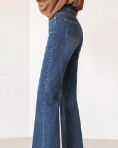 페블로 레직기 깔끔핏 세미부츠컷 데님 팬츠