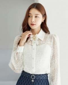 [루이스엔젤] 에이린 크랙 패턴 날개사 쟈가드 쉬폰 블라우스